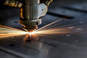 Cepelec distributeur Purex extracteur de fumées, COV et polluants de l'air émis par la découpe laser le gravage laser (image Buzzocracy)